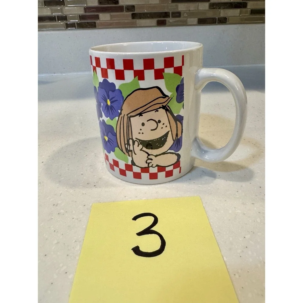 Set Of 4 Benjamin & Medwin Peanuts Gang Coffee Tea Mugs Cups Red White Check - Picture 10 of 15